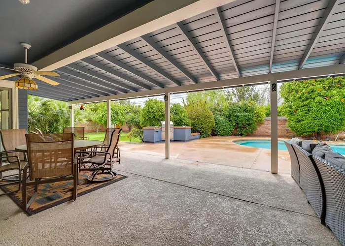 Golf, Swim & Grill Out: Gem 10 Mi To Dtwn Apartment